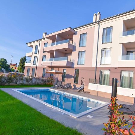 Luxury Apartment Faro With Sea View And Swimming Pool Premantura Dış mekan fotoğraf